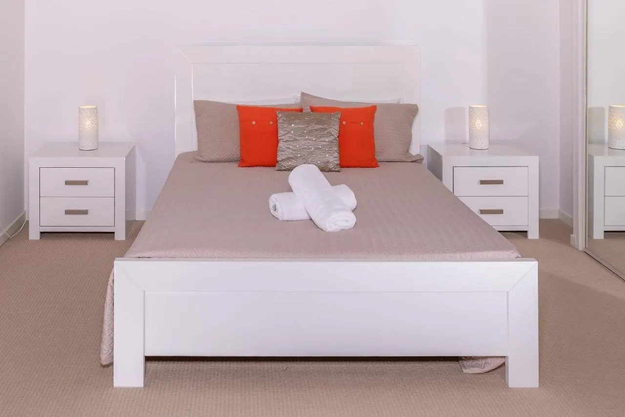 **** Aparthotel The Waterford Prestige Apartments Caloundra Australia